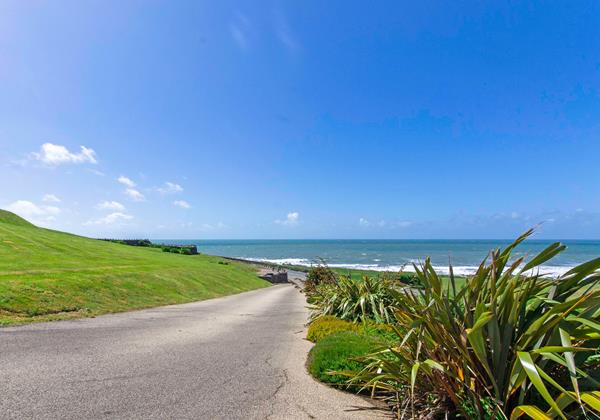 Private Driveway for self catering in croyde