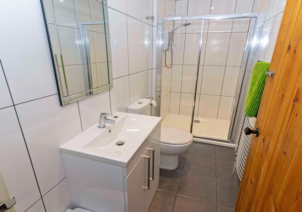 Family Shower Room