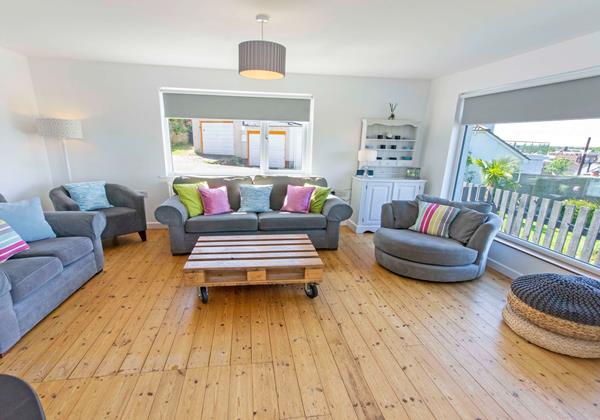 Open plan lounge