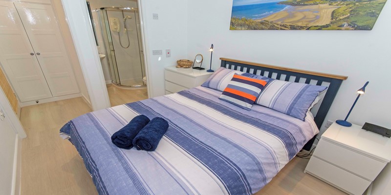 Ground floor bedroom ideal for limited mobility