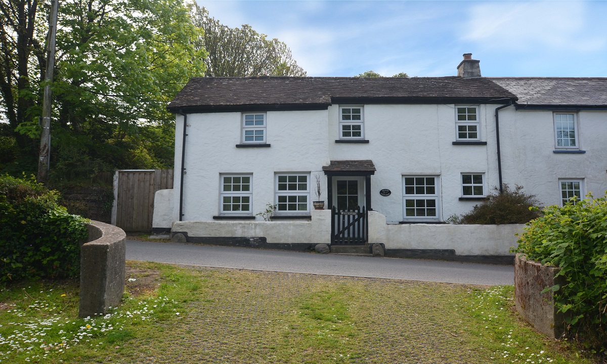 Croyde Holidays Berry Cottage In Croyde Sleeps 9