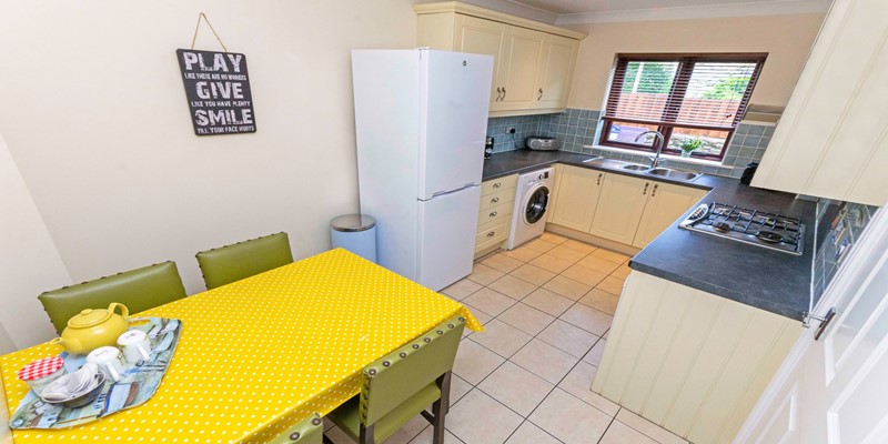 Well equipped family kitchen