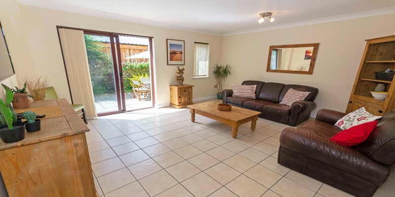 Large modern villa styled lounge in braunton