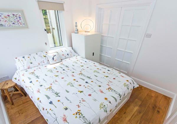 Double bedroom with en suite