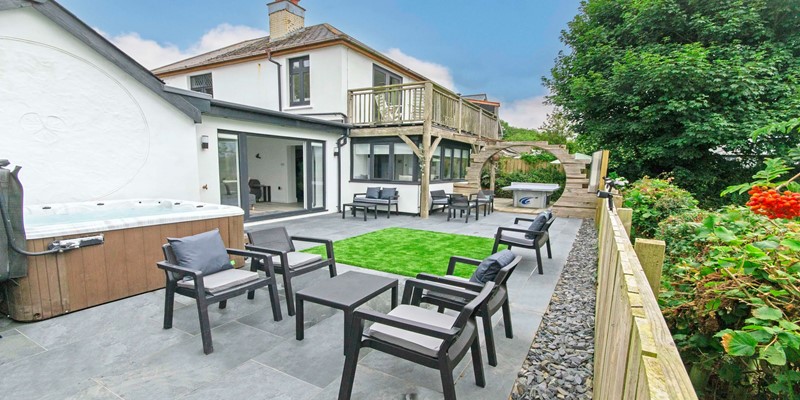 Hot tub and decking area