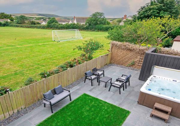 patio seating BBQ with driftwood charm