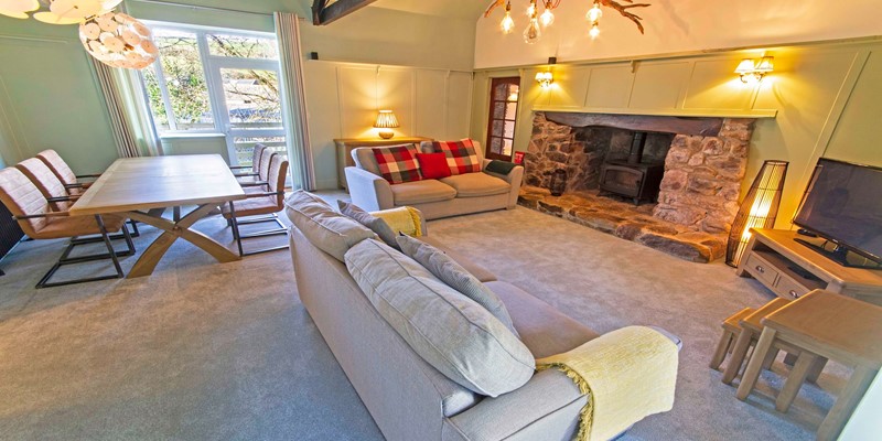 Streamways main lounge