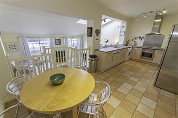 Spacious open plan kitchen diner