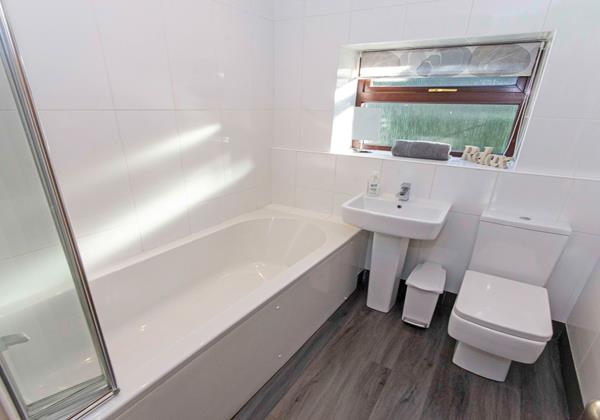 Streamways Family Bathroom