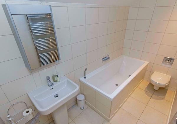 Family Bathroom childrens bathtime