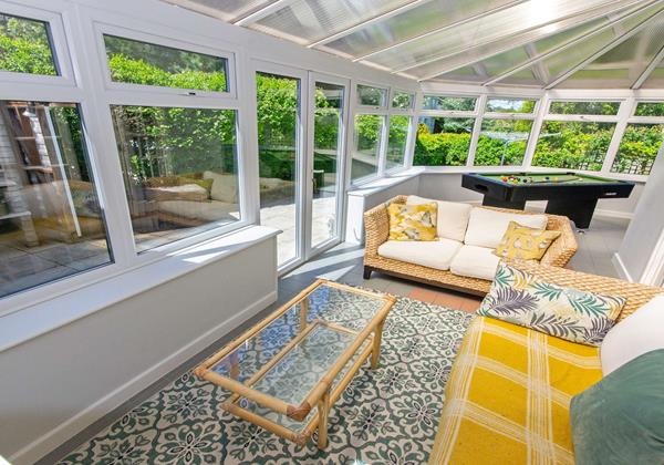 Sun lounge conservatory with Pool table and games