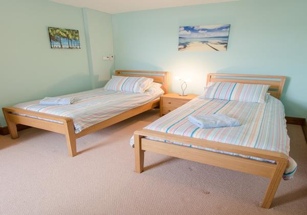 Twin Bedroom in Croyde